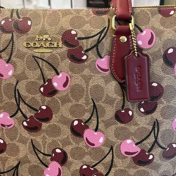 NWT COACH Gallery Tote Bag In Signature Canvas With Cherry print